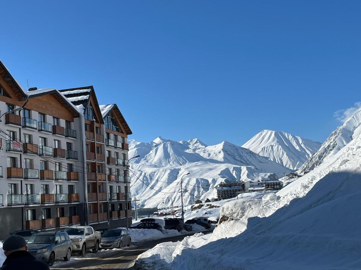 Twins Apartment Deluxe, New Гудаури Екстериор снимка