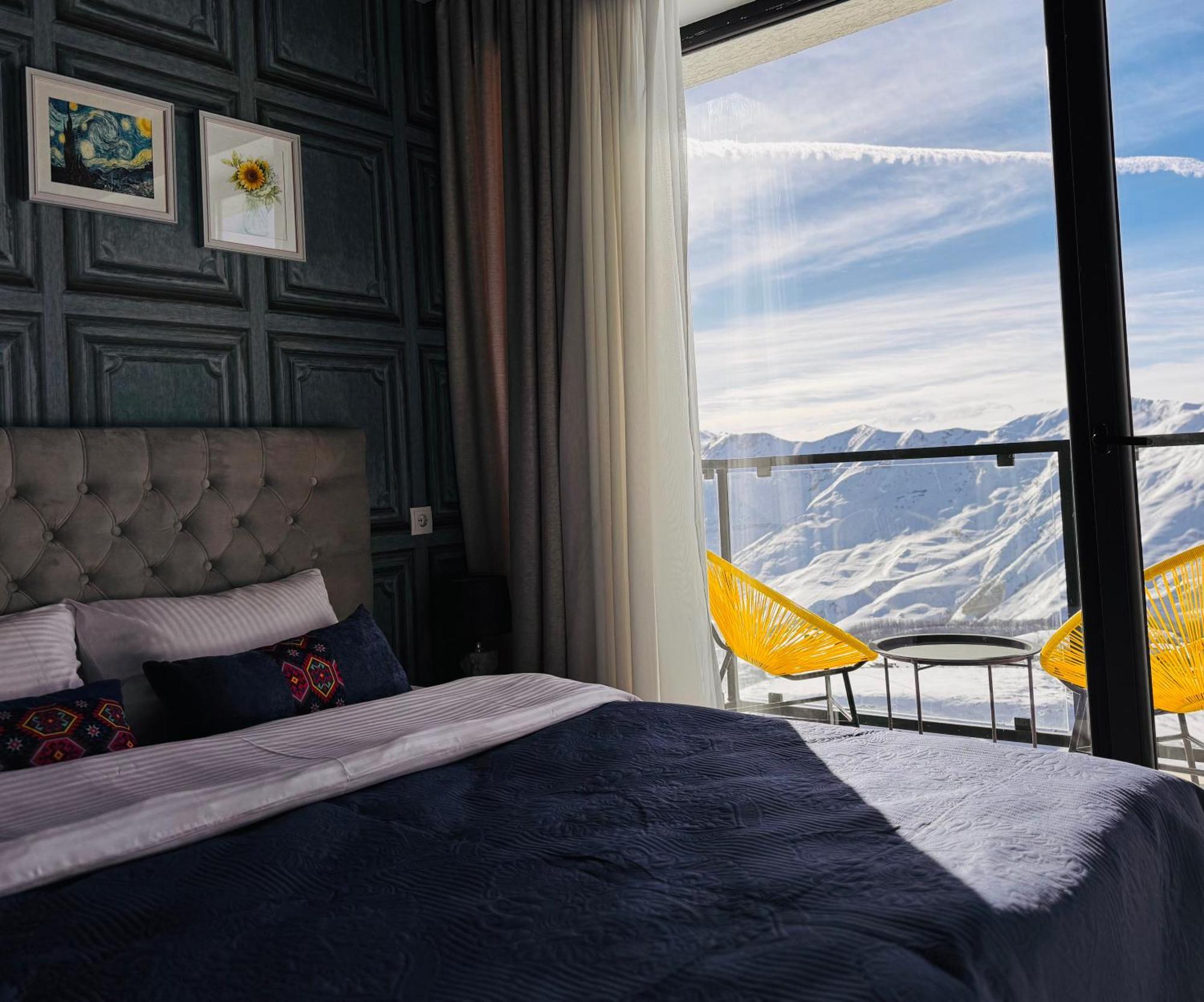 Twins Apartment Deluxe, New Гудаури Екстериор снимка